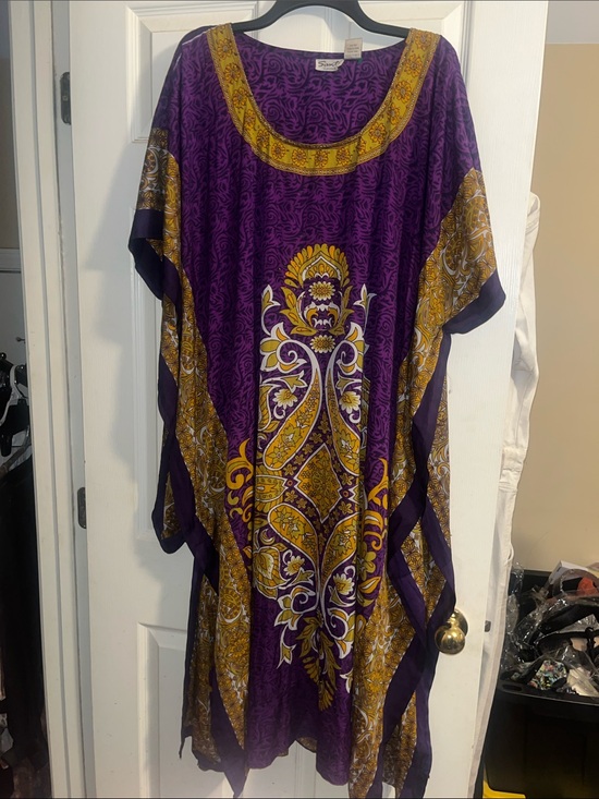 Dresses & Skirts - Purple & Gold Floral Caftan Dress